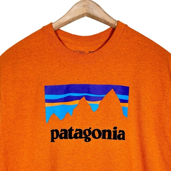 PATAGONIA Shop Sticker Tee - Picture 5 of 9